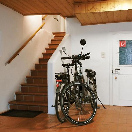 Helles Apartment Fuer 1-2 Pers. Mit Parkplatz Und Wifi Kraiburg am Inn Exteriör bild