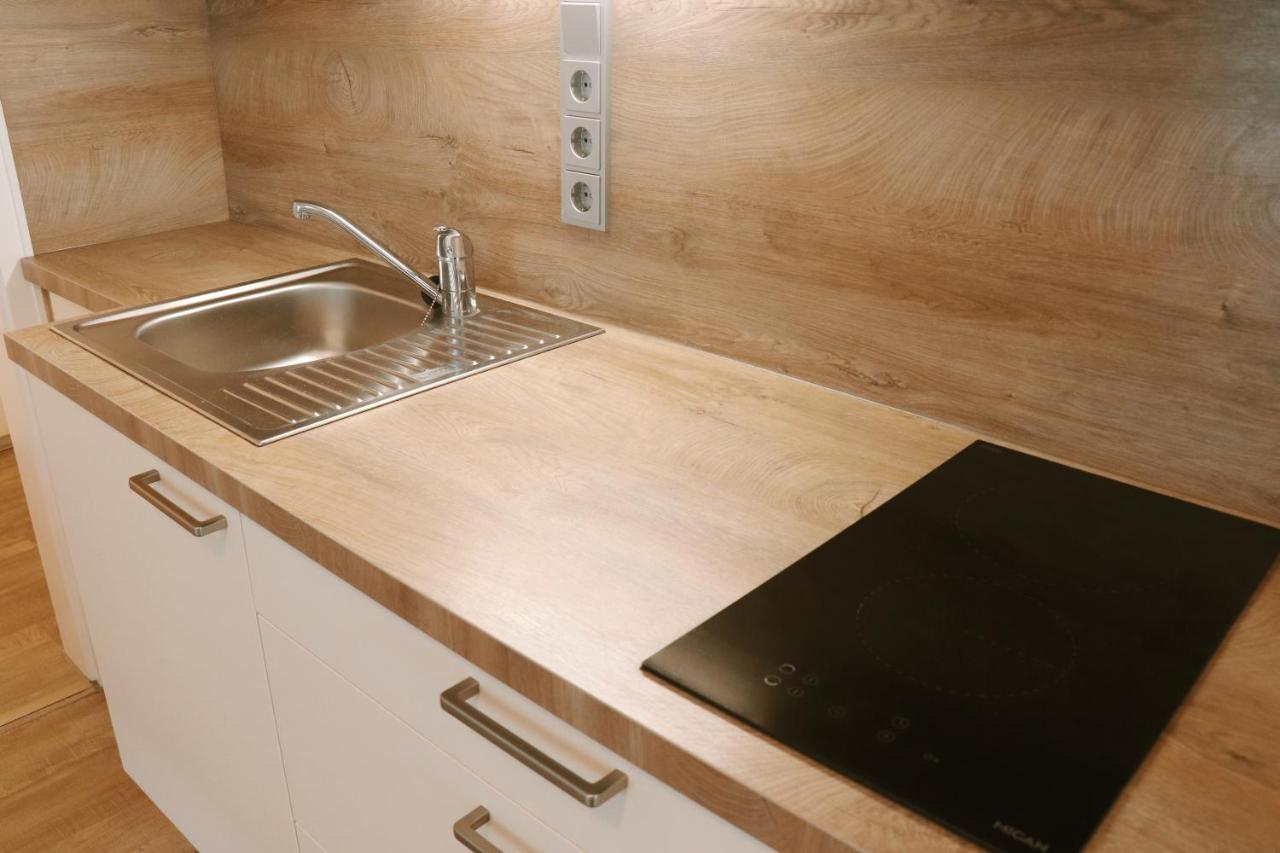 Helles Apartment Fuer 1-2 Pers. Mit Parkplatz Und Wifi Kraiburg am Inn Exteriör bild