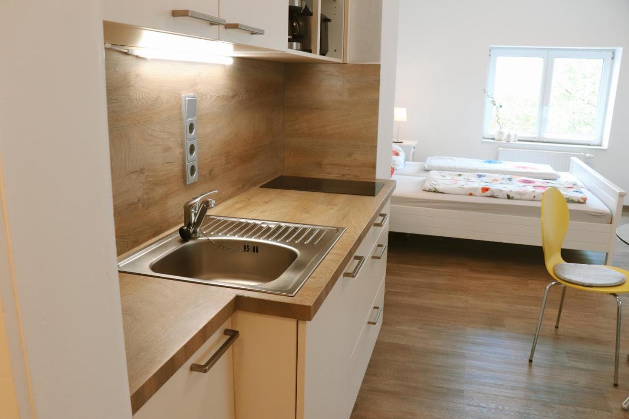 Helles Apartment Fuer 1-2 Pers. Mit Parkplatz Und Wifi Kraiburg am Inn Exteriör bild